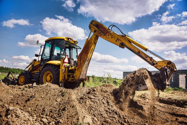 Backhoe Digging Service in Willoughby