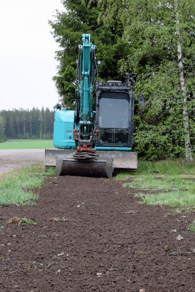 Backhoe Grading in Willoughby
