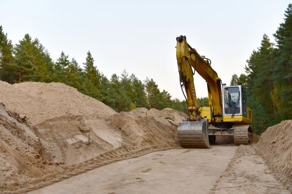 Cost of Unpaved Road Grading in Willoughby